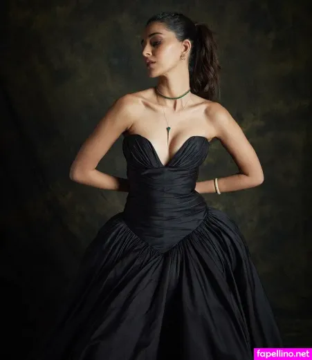 Ananya Pandey OnlyFans Thumbnail #1uPbiybgU8