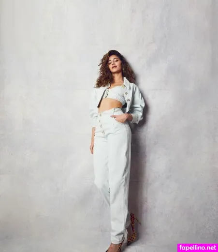 Ananya Pandey OnlyFans Thumbnail #gb9tfLc44R