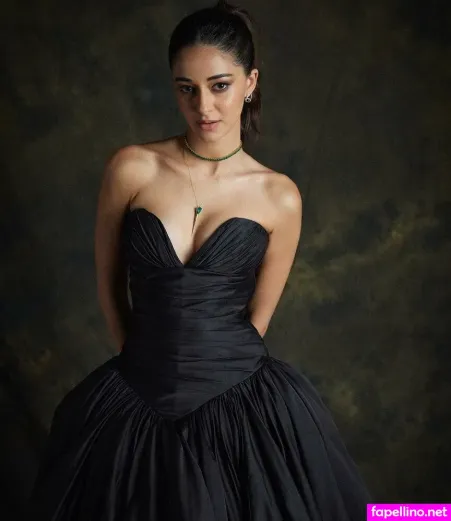 Ananya Pandey OnlyFans Thumbnail #qgFDnYlzCT