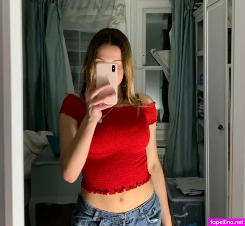 Anastasia Malugin OnlyFans Thumbnail #4Et5M5xB0x