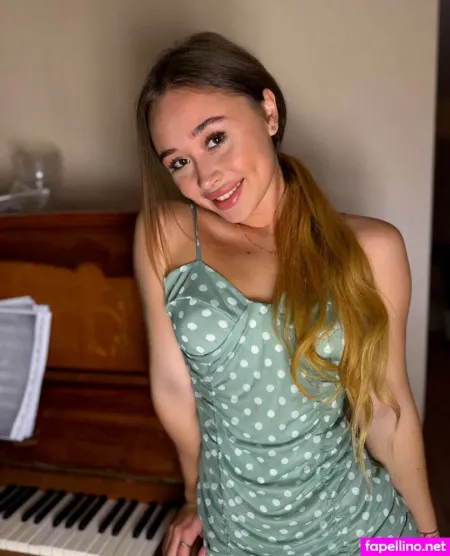 Anastasia Romanova 1 OnlyFans Thumbnail #s87JkPGmqc