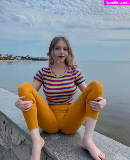 Anastasia Sholocova OnlyFans Thumbnail #4BRy1dKzyB