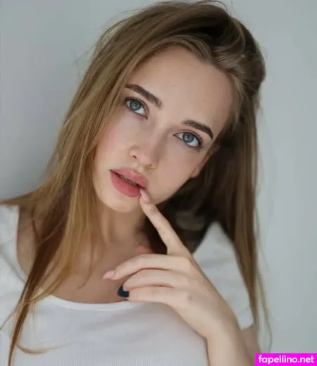 Anastasia Sinitsyna OnlyFans Thumbnail #j5boyLkT9L