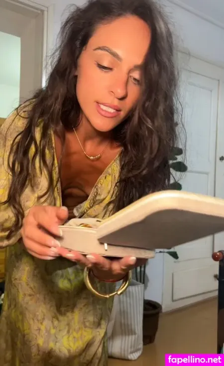 Anastasia Souris OnlyFans Thumbnail #izNiiKwzUE