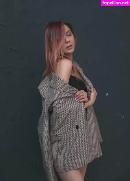 Anastasia Trepleff OnlyFans Thumbnail #VHcCmMMVF1