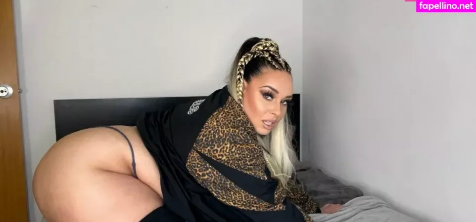 Anastasialux2 OnlyFans Thumbnail #D93WnEHpCq