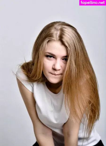 Anastasiya Ukolova OnlyFans Thumbnail #2hss3dd6vn