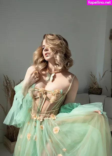 Anastasya Zelenova OnlyFans Thumbnail #VaQk9BZ2a4