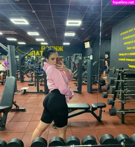 Anattienn OnlyFans Thumbnail #i1F54dT2v7