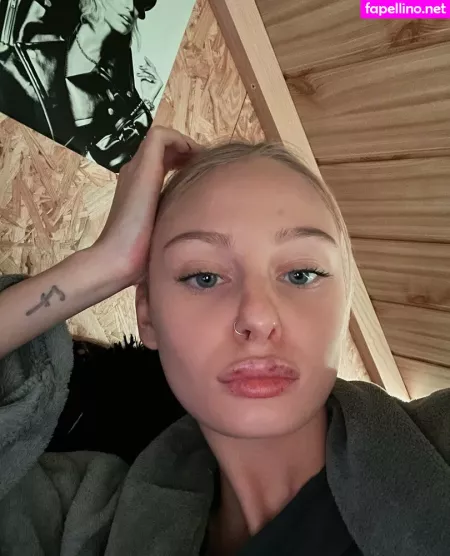 Andela666 OnlyFans Thumbnail #2Sv8xDrq0Q