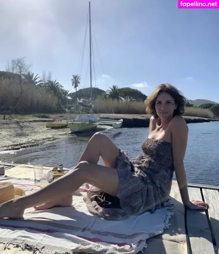 Andja Lorein OnlyFans Thumbnail #CM8cxtjz5X