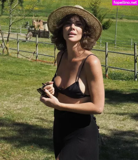 Andja Lorein OnlyFans Thumbnail #t7MABQaofX