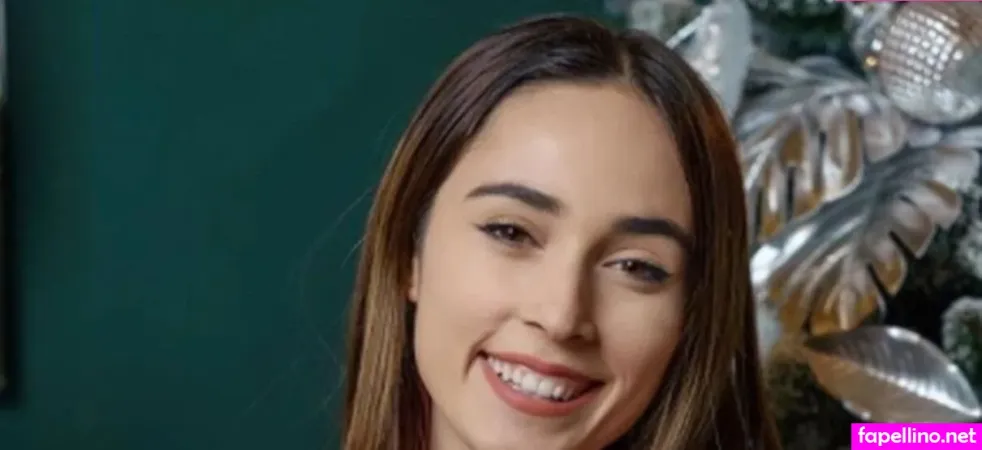 Andra Gogan OnlyFans Thumbnail #OTMfEdbS8Z