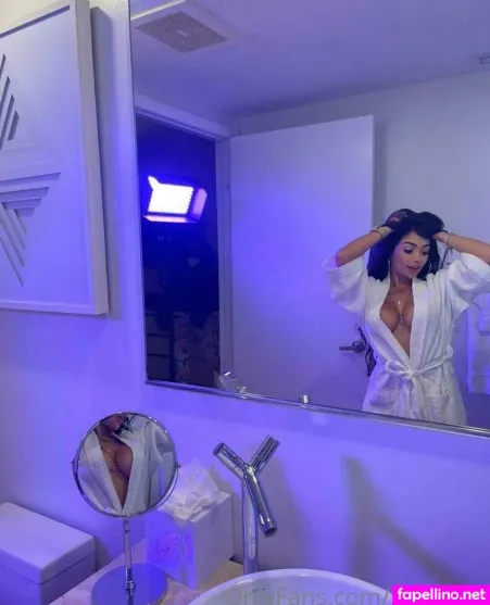 Andrea Benitez OnlyFans Thumbnail #o1d2QFPMEm