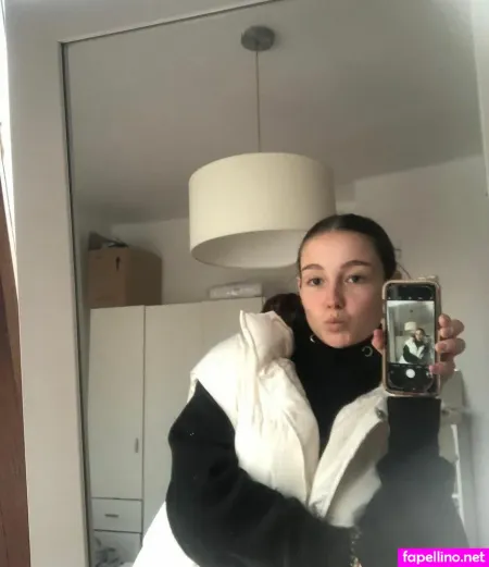 Andrea Canovitas OnlyFans Thumbnail #izNj0XGs6O