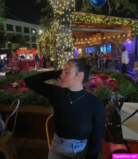 Andrea Chaparro OnlyFans Thumbnail #1UQejMRqEC