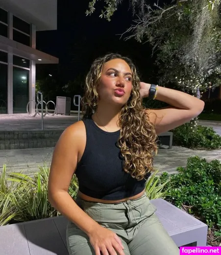 Andrea Chaparro OnlyFans Thumbnail #OAoDJv2ZaC