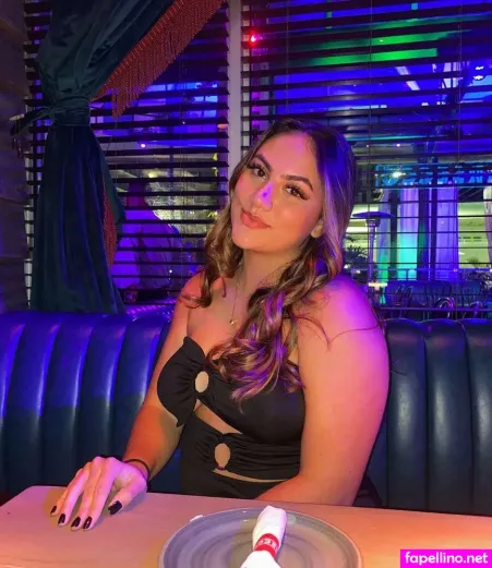 Andrea Chaparro OnlyFans Thumbnail #hCW3Vwp5dM