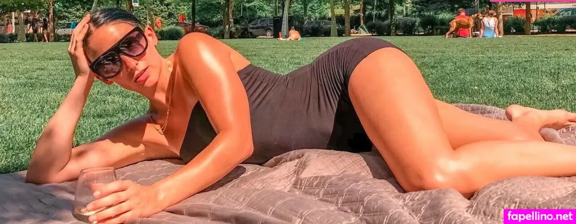 Andrea Fox OnlyFans Thumbnail #HZZbsz5VKg