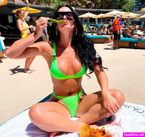 Andrea Fox OnlyFans Thumbnail #jdSNhkzQ7p