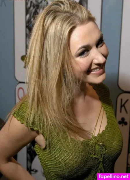 Andrea Lowell OnlyFans Thumbnail #o6eFn4cAAq