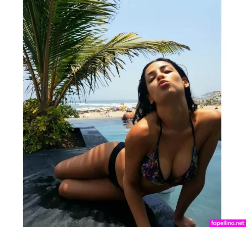 Andrea Luna OnlyFans Thumbnail #OB0HnacKEr