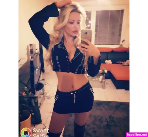 Andrea Paliatkova Reina OnlyFans Thumbnail #sLDpvY1iYT