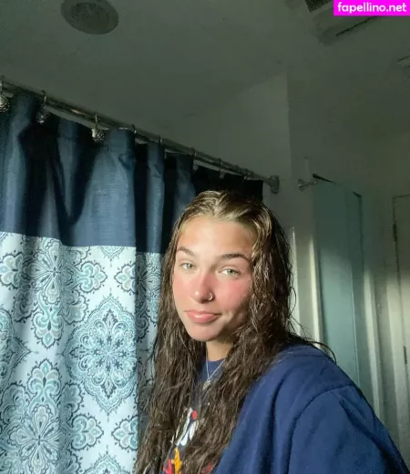 Andrea Posnerrr OnlyFans Thumbnail #v0BwlgGlFW