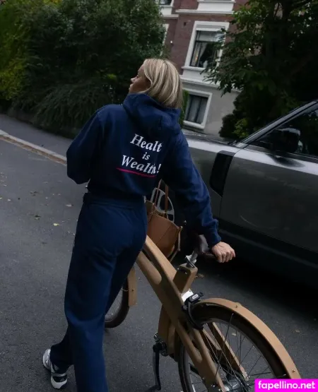 Andrea Rooth Main Profile Photo