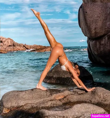 Andrea Veresova OnlyFans Thumbnail #Bb9OupcWH2