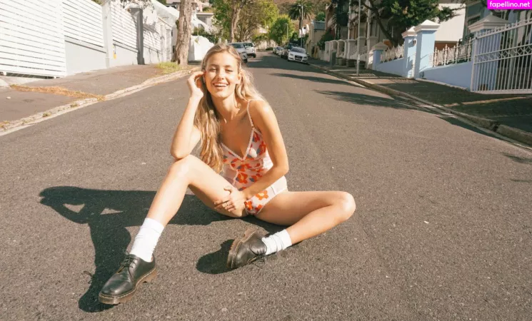 Andrea Wittenberg OnlyFans Thumbnail #giBtaTiQlS