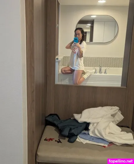 Andrealeeroth OnlyFans Thumbnail #JbgRozDO8v