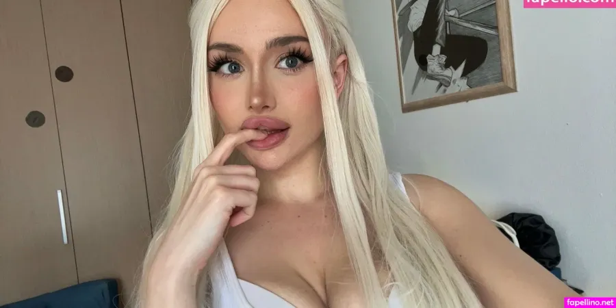 Andreaoliveira OnlyFans Thumbnail #RcG7UmwCMK