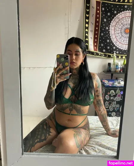 Andreapurplex OnlyFans Thumbnail #ARcyAteE0Q