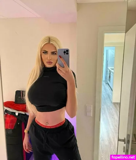 Andreatsbarbie OnlyFans Thumbnail #1XrSvrT2oM
