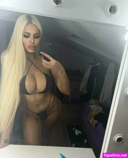 Andreatsbarbie OnlyFans Thumbnail #8Z2pzEOZ3h