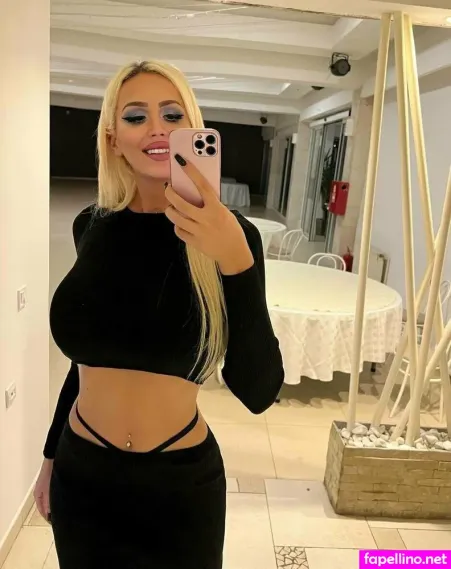 Andreatsbarbie OnlyFans Thumbnail #RxEKojWTys