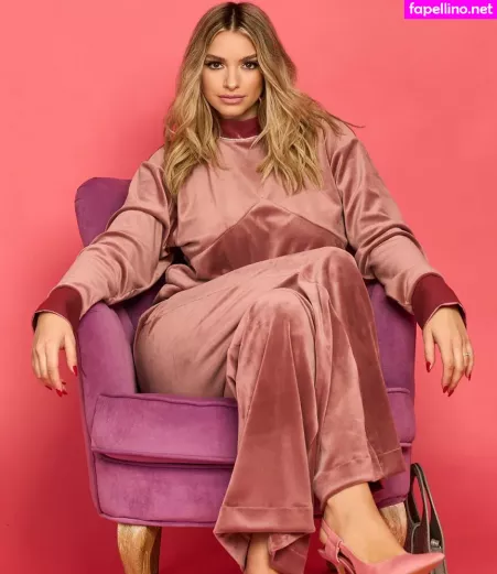 Andreea Ungur OnlyFans Thumbnail #kYTzgGheaF