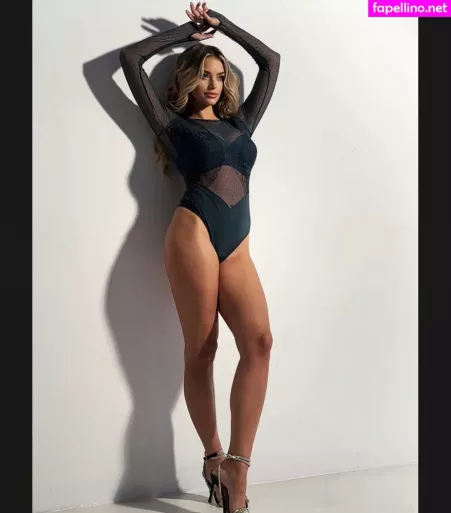 Andreea Ungur OnlyFans Thumbnail #tGa28wZ7PV