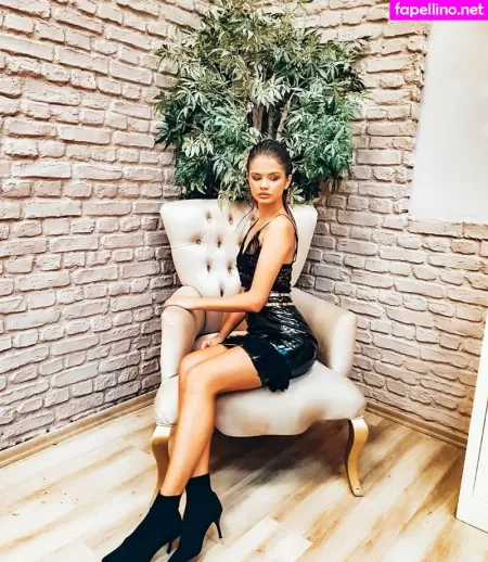 Andreealalaaa OnlyFans Thumbnail #56KAHs9cqt