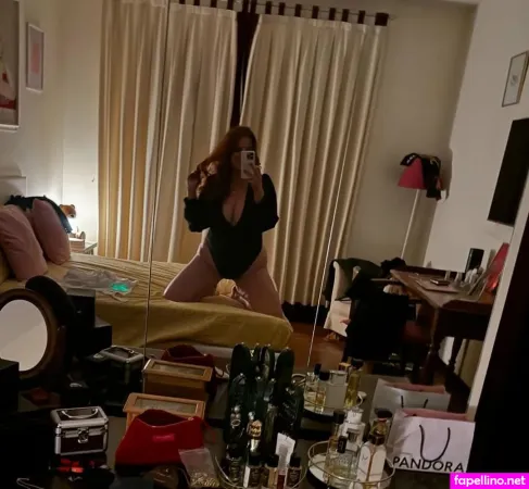 Andreina Serena OnlyFans Thumbnail #gInTIih4T0