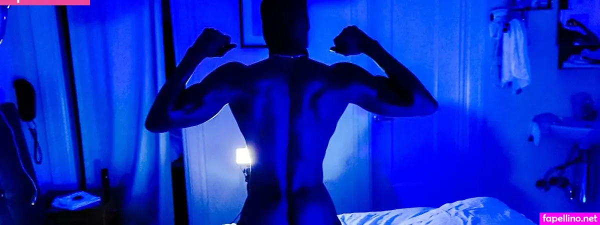 Andreshenri OnlyFans Thumbnail #UimJ4T8nTe