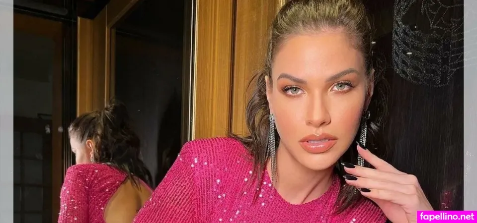 Andressa Suita Main Profile Photo
