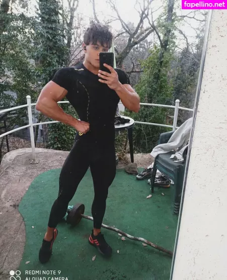 Andrewad OnlyFans Thumbnail #0HkssdWAat