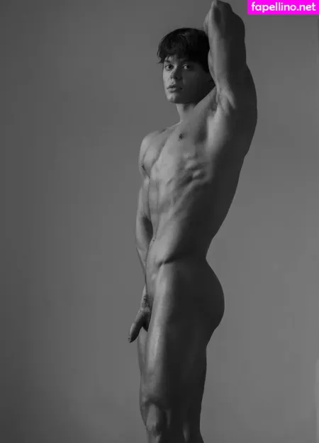 Andrewad OnlyFans Thumbnail #MrMgkHtEM6