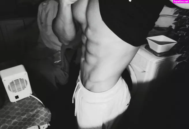 Andrewad OnlyFans Thumbnail #iVHVsUsZt5