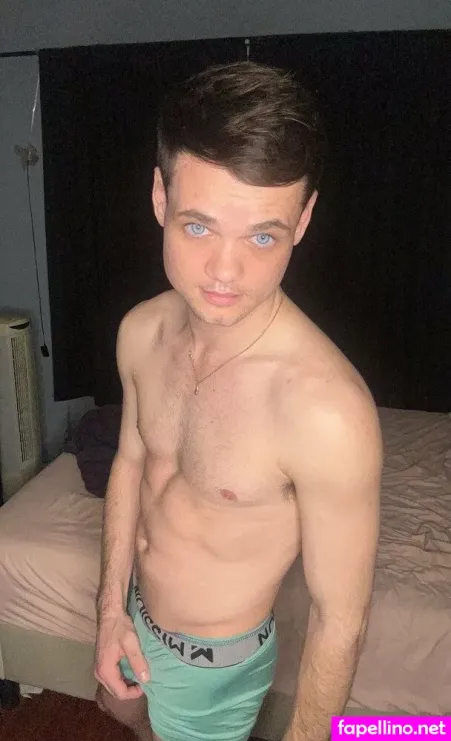 Andrewrobins229 OnlyFans Thumbnail #47vV8UsG5Z