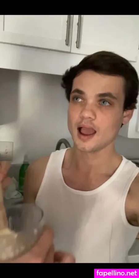 Andrewrobins229 Main Profile Photo