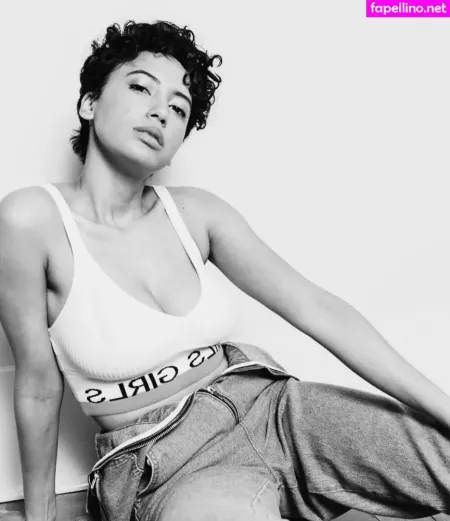 Andy Allo OnlyFans Thumbnail #KbKzgzcv7i