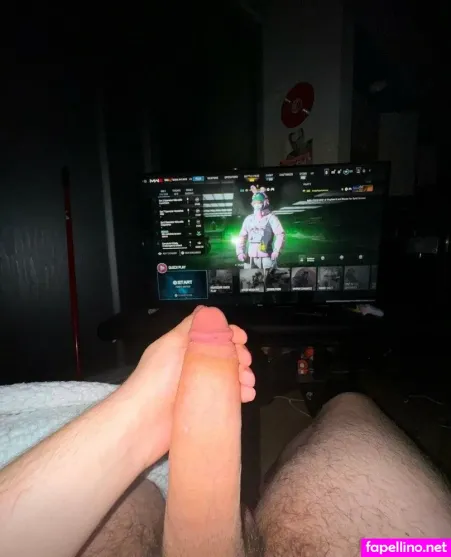 Andywithabigdic OnlyFans Thumbnail #W9Rb5D7a9j